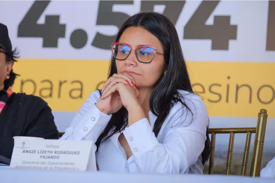 Angie Rodríguez renuncia al Dapre: tensiones con Petro y disputas internas precipitan su salida
