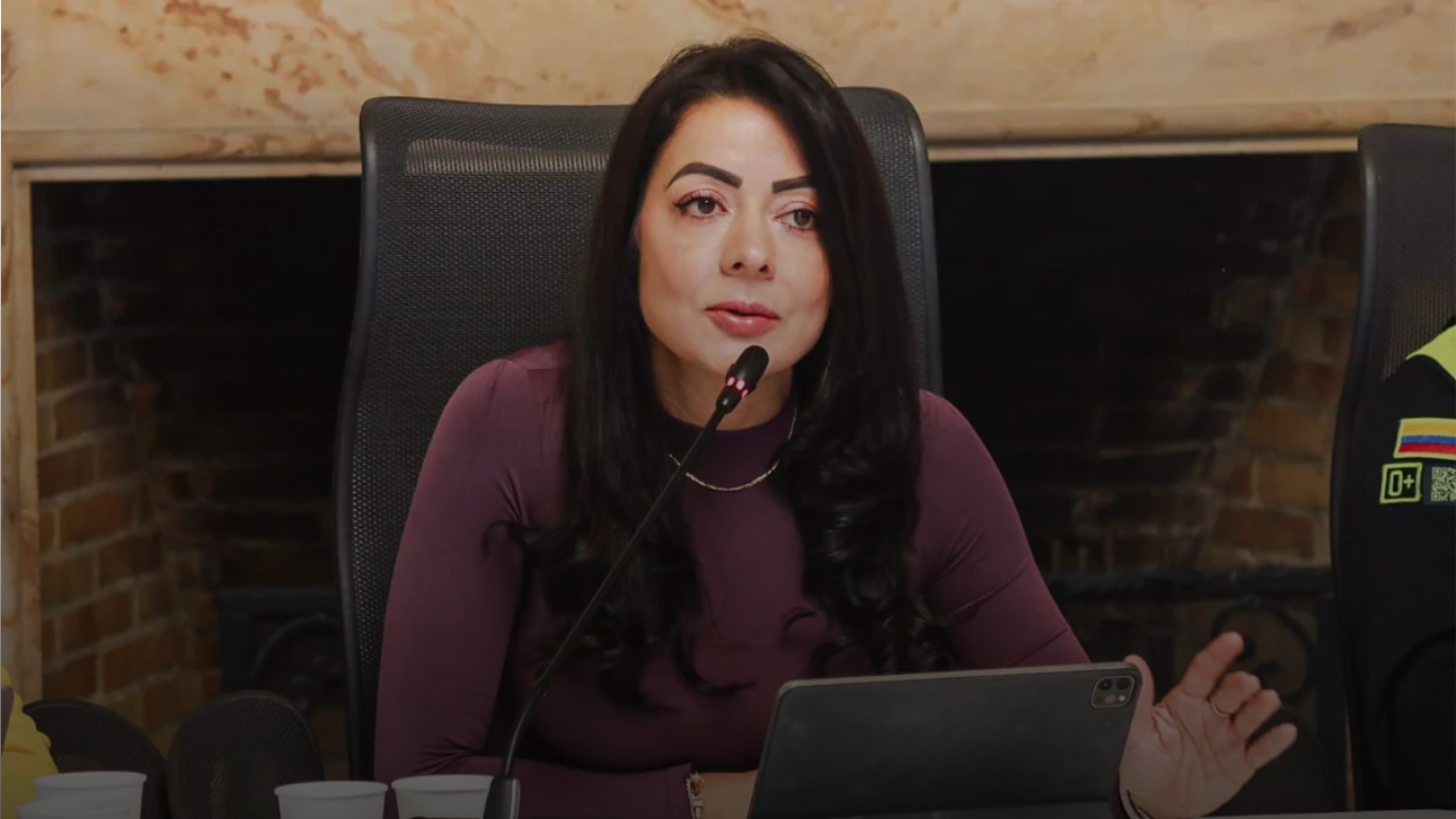 Directora del Dapre despidió a más de 30 funcionarios, incluyendo madres cabeza de hogar