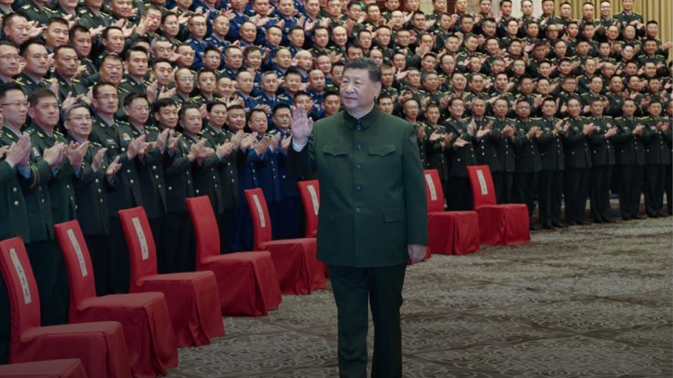 Xi Jinping desmanteló la cúpula militar china, purga sin precedentes deja solo dos oficiales al mando