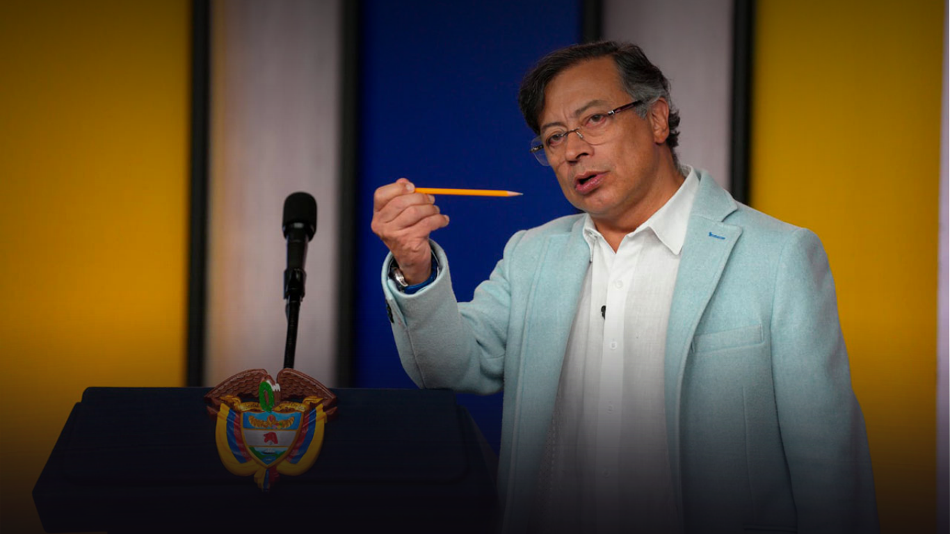 Petro liquida 7 EPS y quiere salvar a la Nueva EPS, que tiene 21 billones en deuda y sin cifras hace 3 años