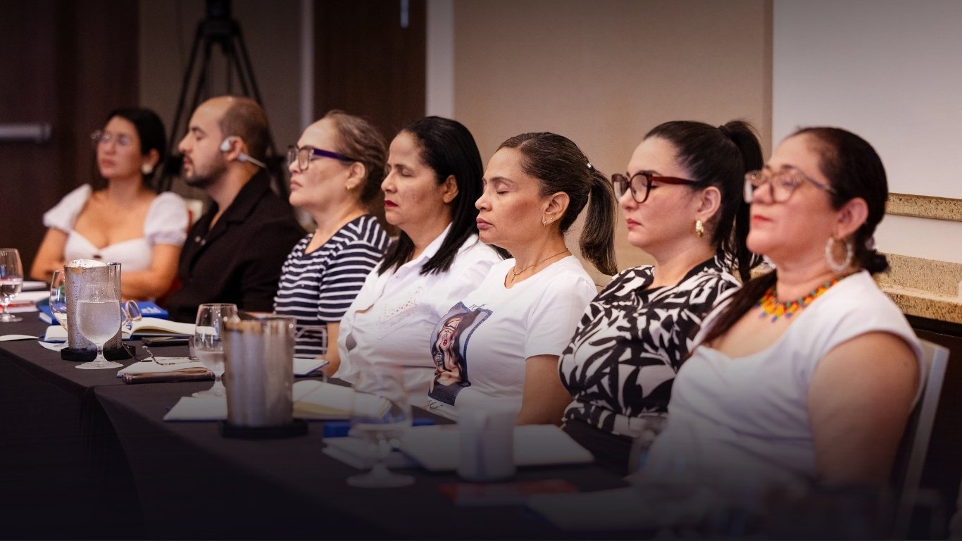Universidad del Sinú impulsa programa de investigación y formación docente para la paz con referente mundial en mindfulness