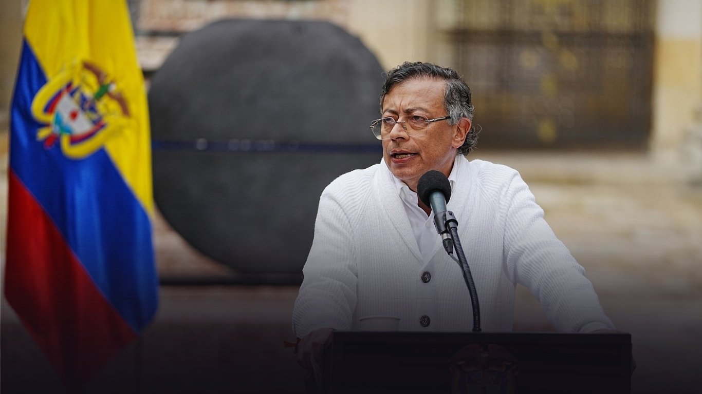 Petro publica la demanda con la que busca anular la elección de De la Espriella y revela supuesta "manipulación algorítmica" del voto